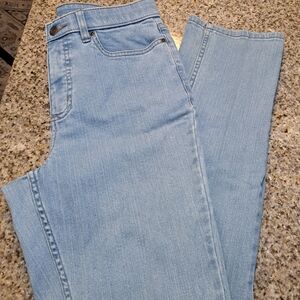 DENIM & CO. 5 pocket straight jeans size 8 Tall - light blue wash